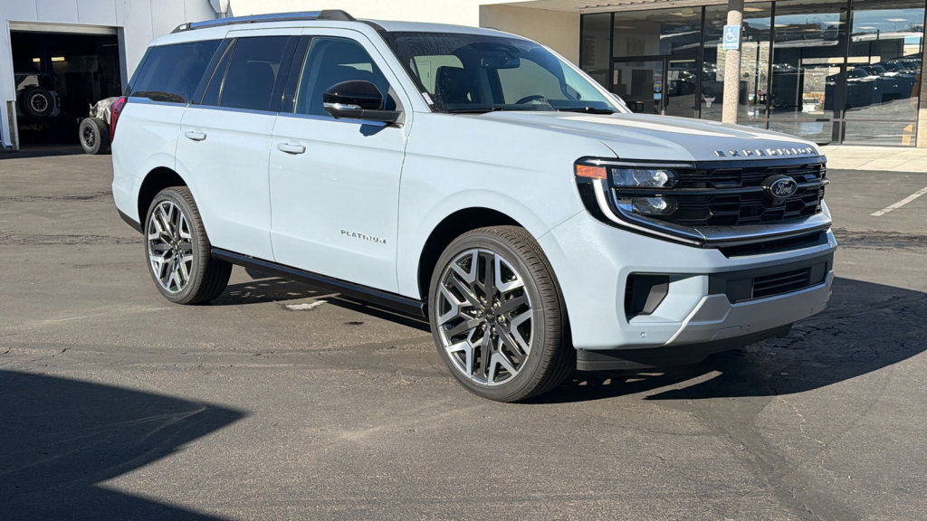 New 2025 Ford Expedition Platinum w/ Platinum Ultimate Package AWD/4WD image 1
