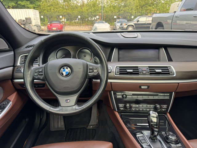 Used 2013 BMW 550i Gran Turismo xDrive AWD/4WD image 35