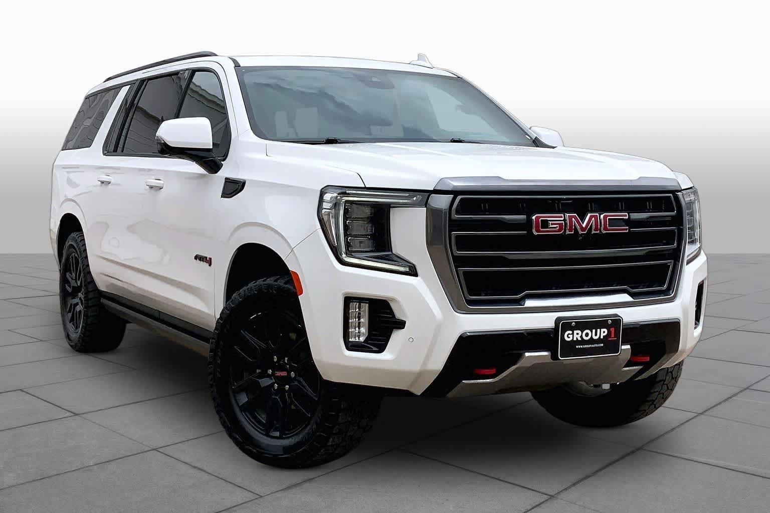 Used 2024 GMC Yukon XL AT4 w/ AT4 Premium Plus Package AWD/4WD image 4