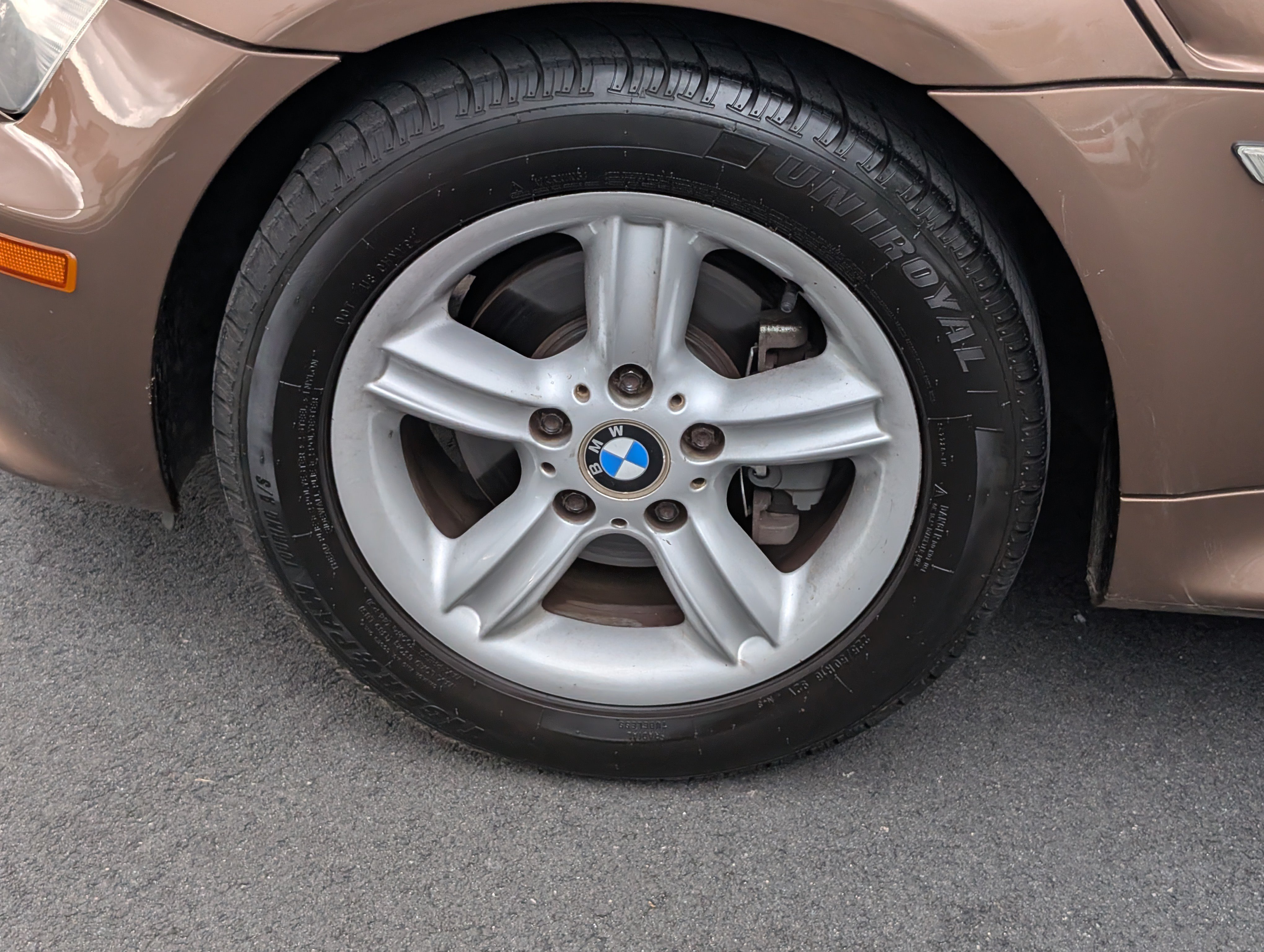 Used 2002 BMW Z3 2.5i RWD image 12