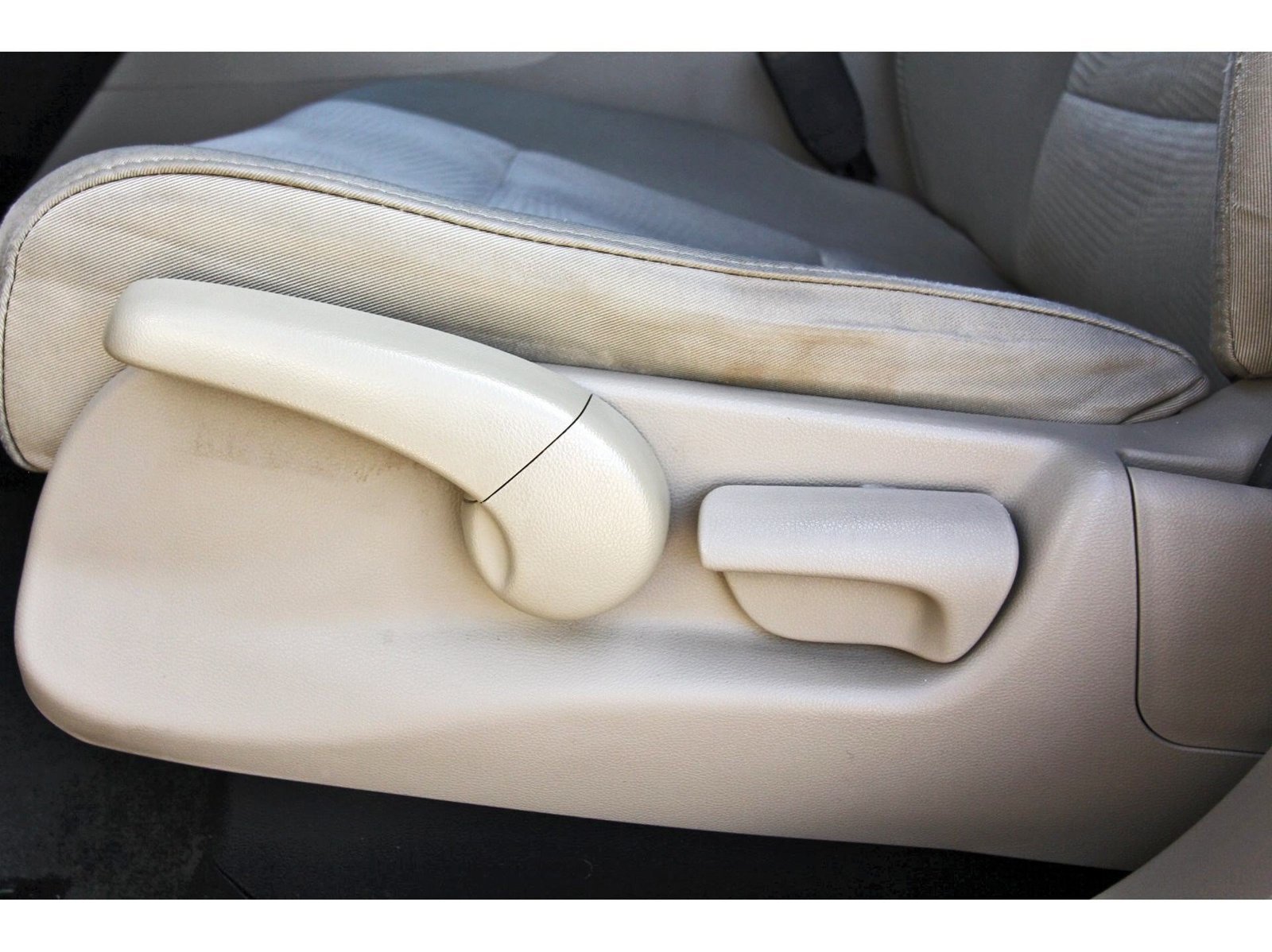 Used 2015 Honda Pilot LX image 27