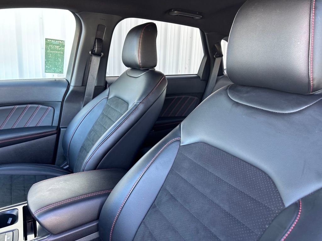 Used 2024 Ford Edge ST-Line image 21