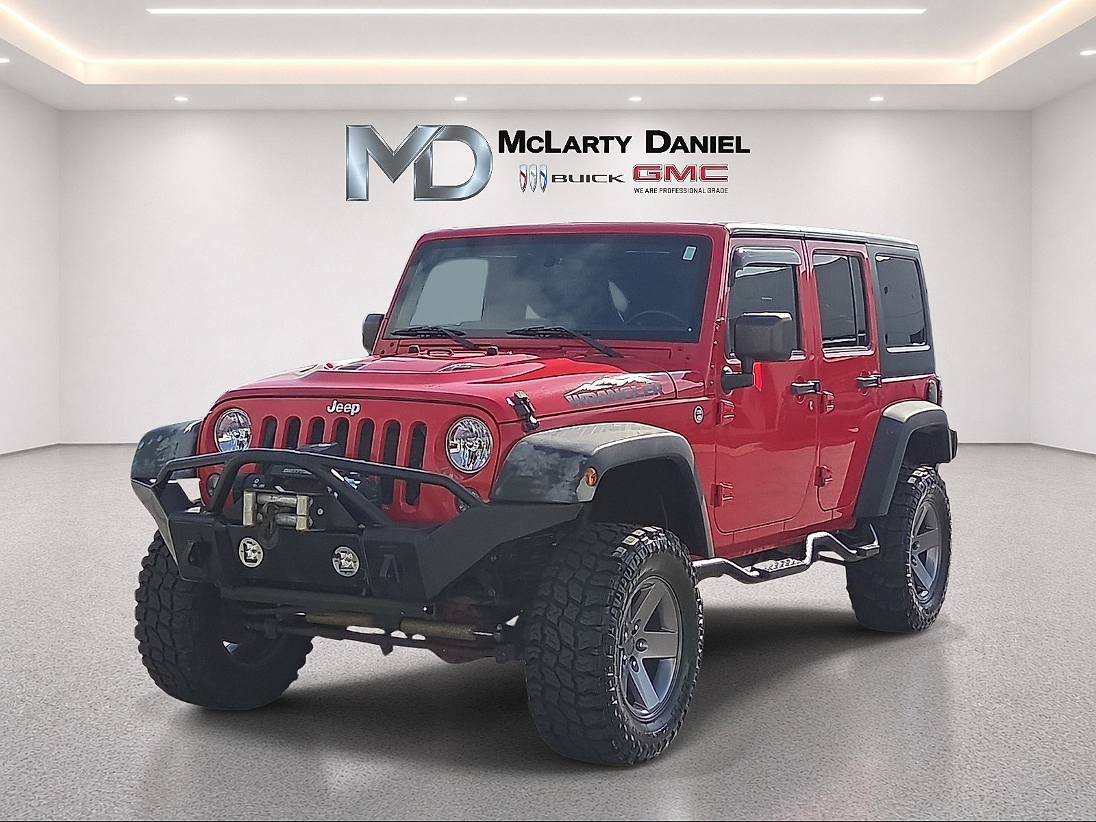 Used 2015 Jeep Wrangler Unlimited Sport w/ Connectivity Group AWD/4WD image 3