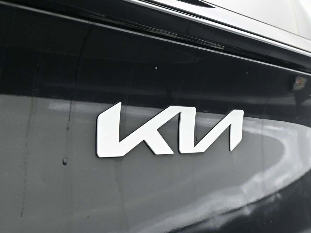 Used 2023 Kia Sportage EX image 40