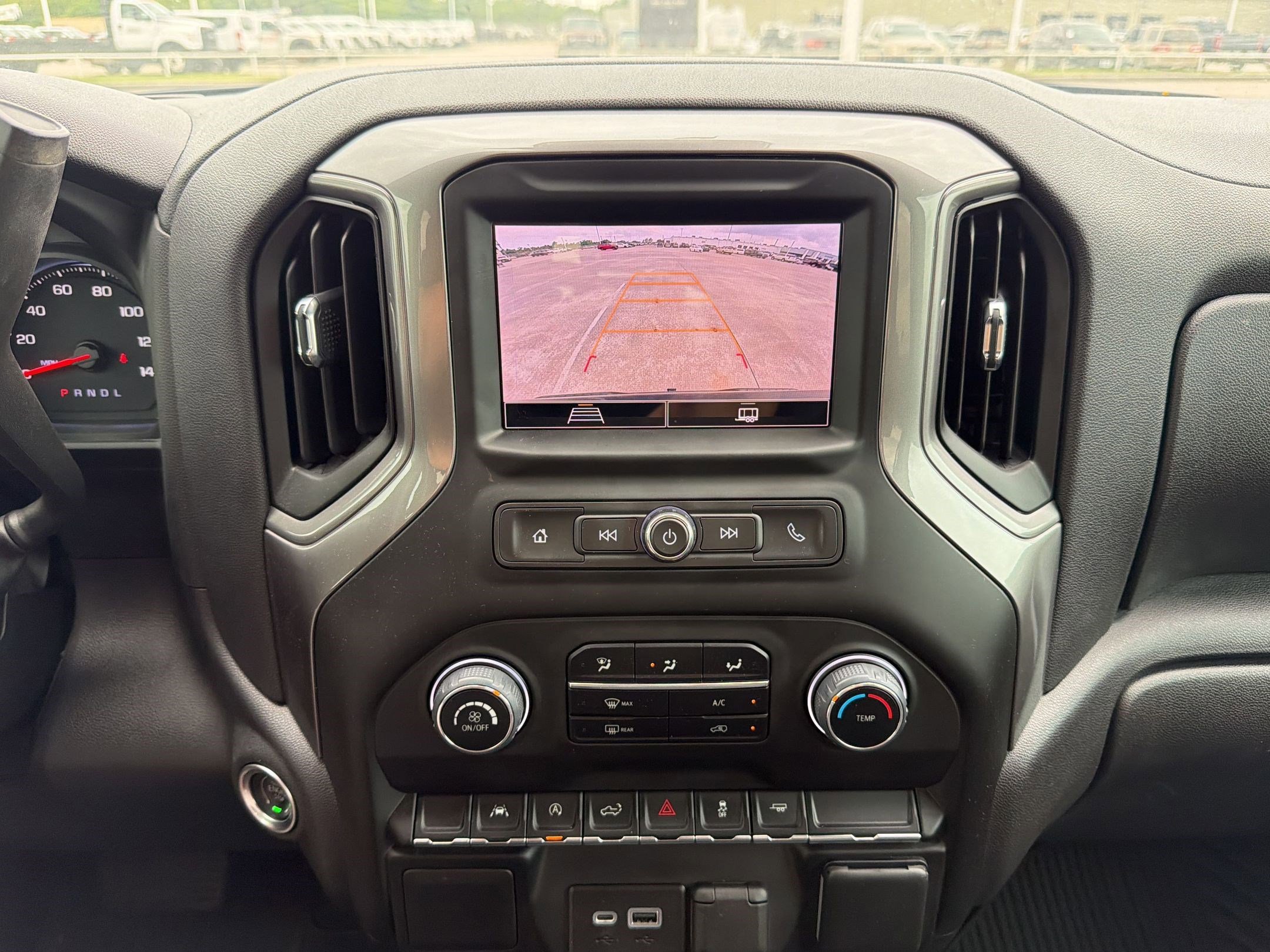 Used 2023 Chevrolet Silverado 1500 Custom RWD image 27