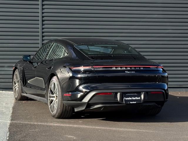New 2024 Porsche Taycan image 3
