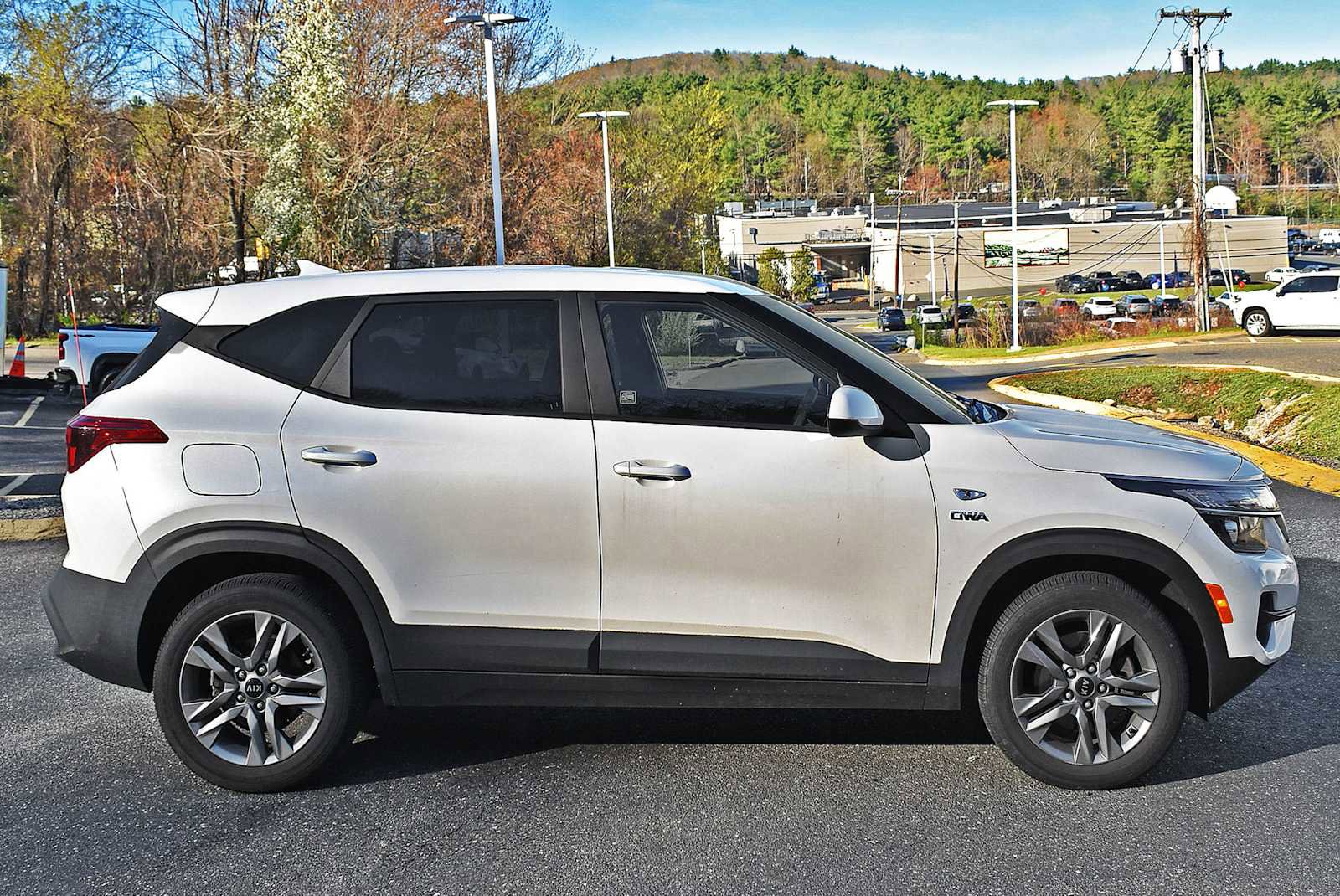 Used 2021 Kia Seltos LX AWD/4WD image 6