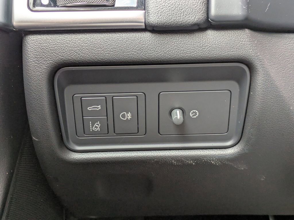 Used 2023 Jaguar F-TYPE Coupe image 21