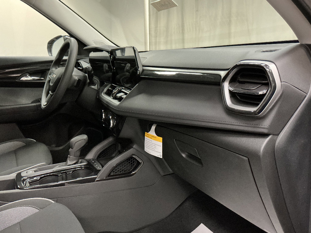 New 2026 Chevrolet TrailBlazer LT AWD/4WD image 30