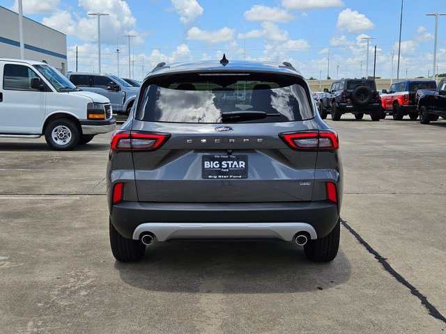 Certified 2025 Ford Escape SE FWD image 4