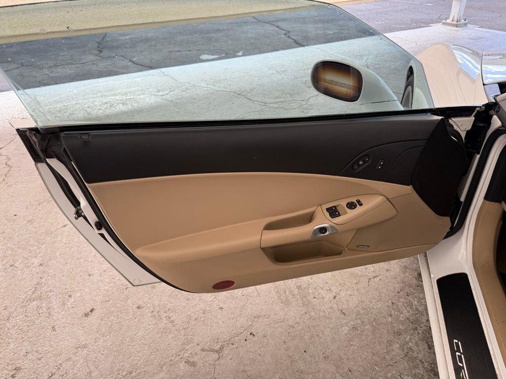 Used 2007 Chevrolet Corvette Coupe w/ Preferred Equipment Group image 12