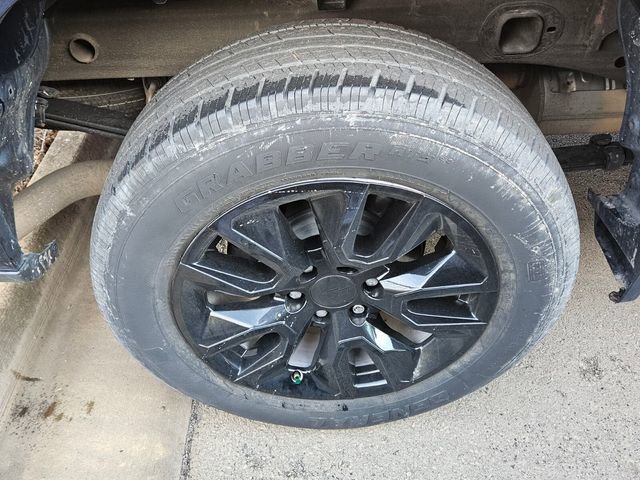 Used 2021 Chevrolet Silverado 1500 Custom image 17