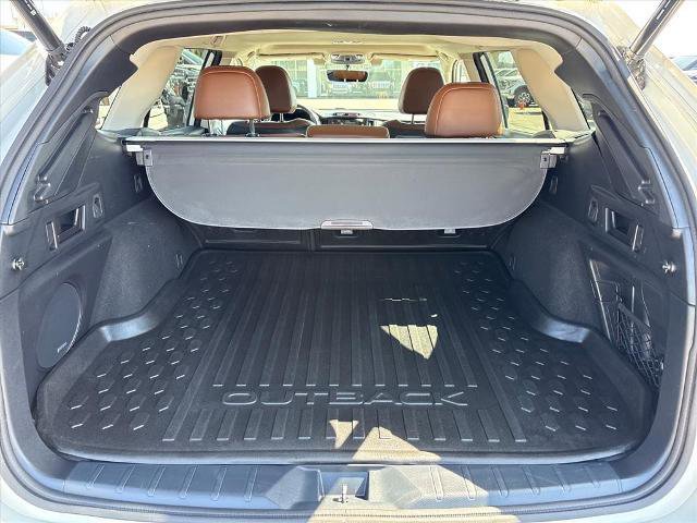 Used 2022 Subaru Outback Touring w/ Popular Package #2 image 22