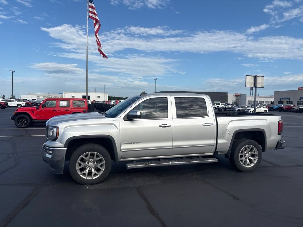 Used 2018 GMC Sierra 1500 SLT w/ SLT Premium Package AWD/4WD image 2
