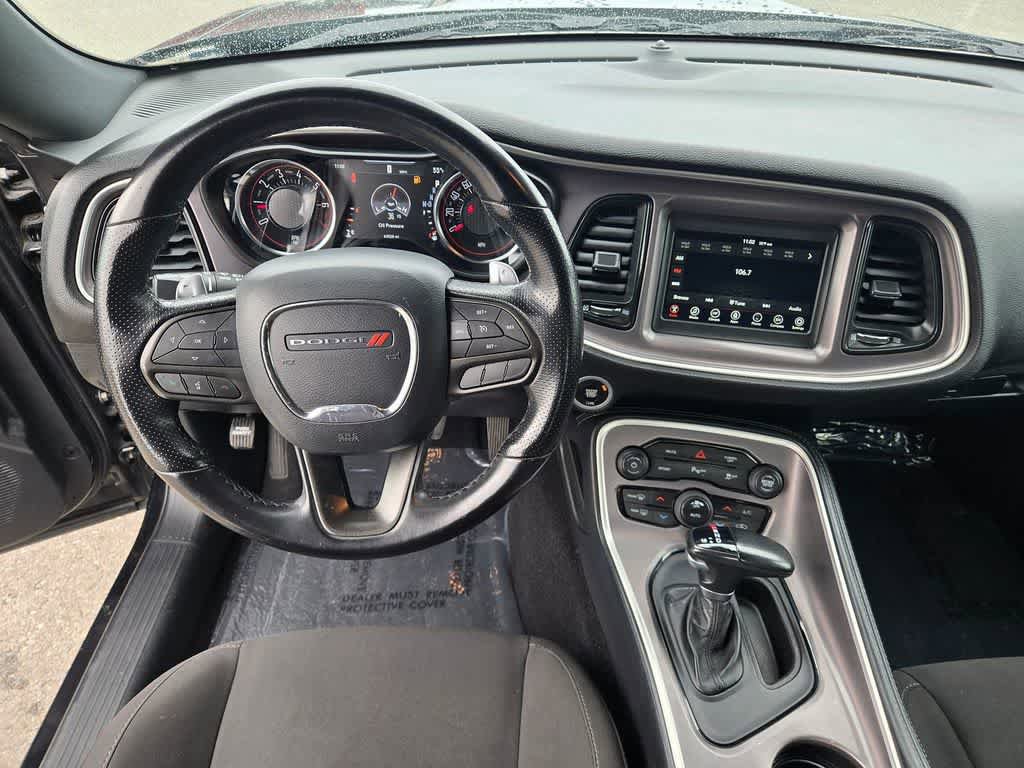 Used 2022 Dodge Challenger GT image 10
