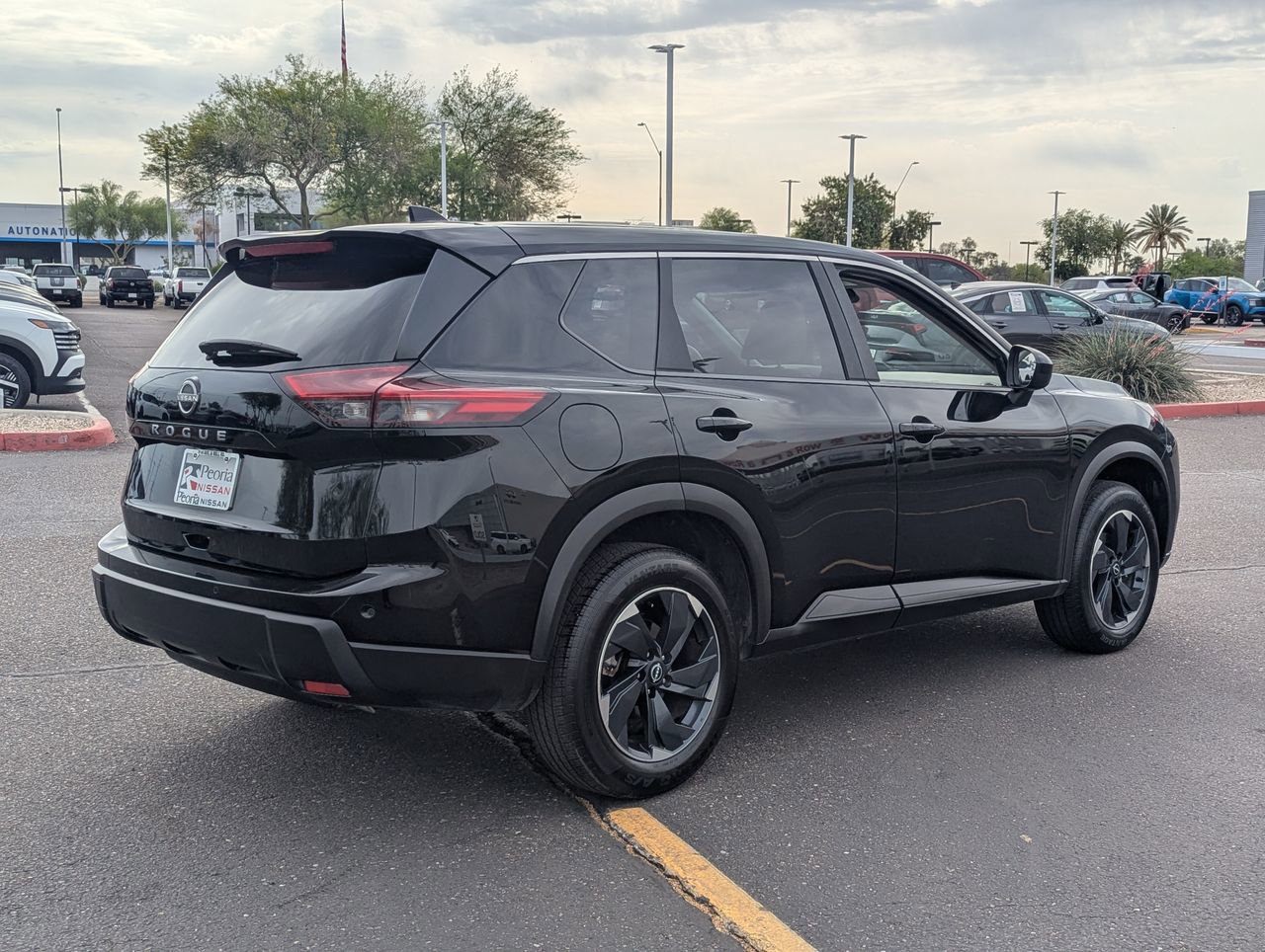 Certified 2025 Nissan Rogue SV image 6