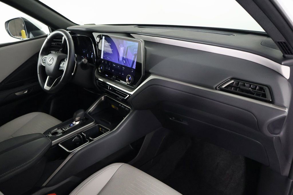 Used 2025 Lexus TX 350 FWD w/ Convenience Package image 9