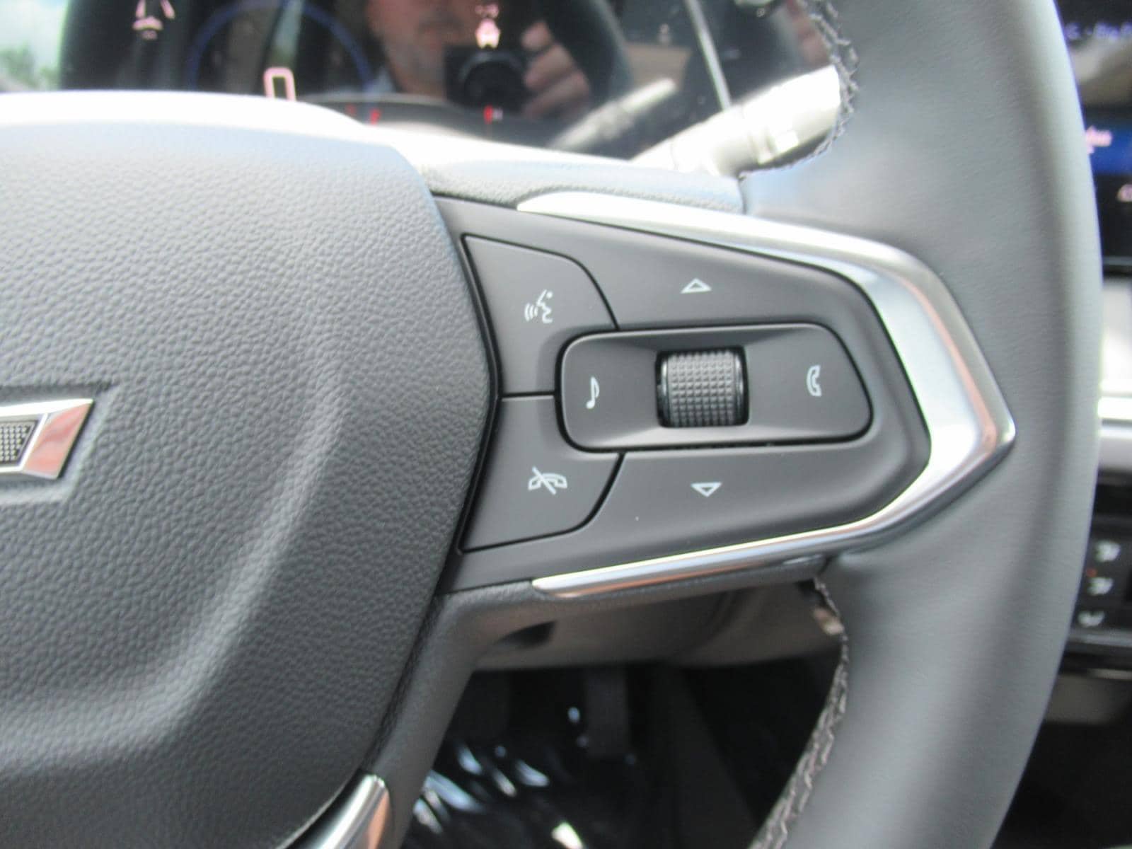 New 2026 Chevrolet Trax ACTIV w/ Driver Confidence Package FWD image 23