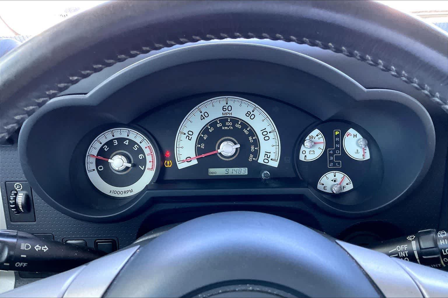 Used 2010 Toyota FJ Cruiser 4WD image 17