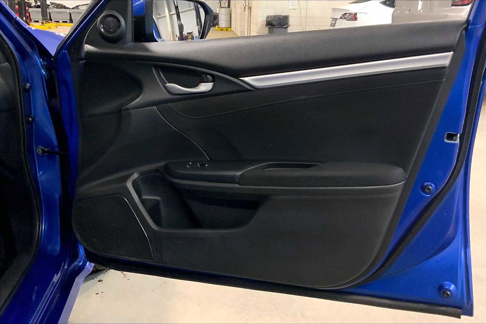 Used 2018 Honda Civic EX image 18