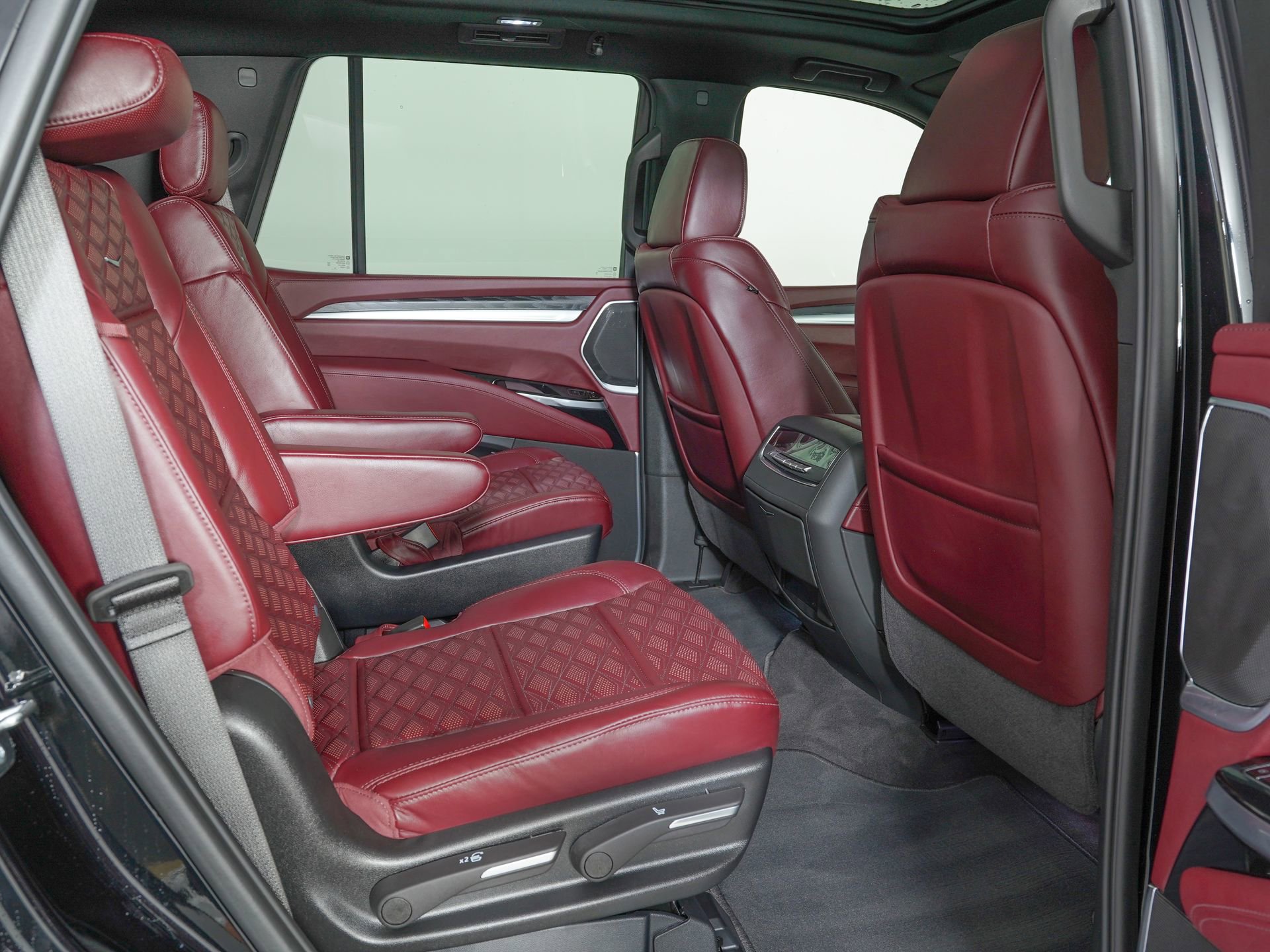 Used 2026 Cadillac Escalade Sport w/ Touring Package image 11