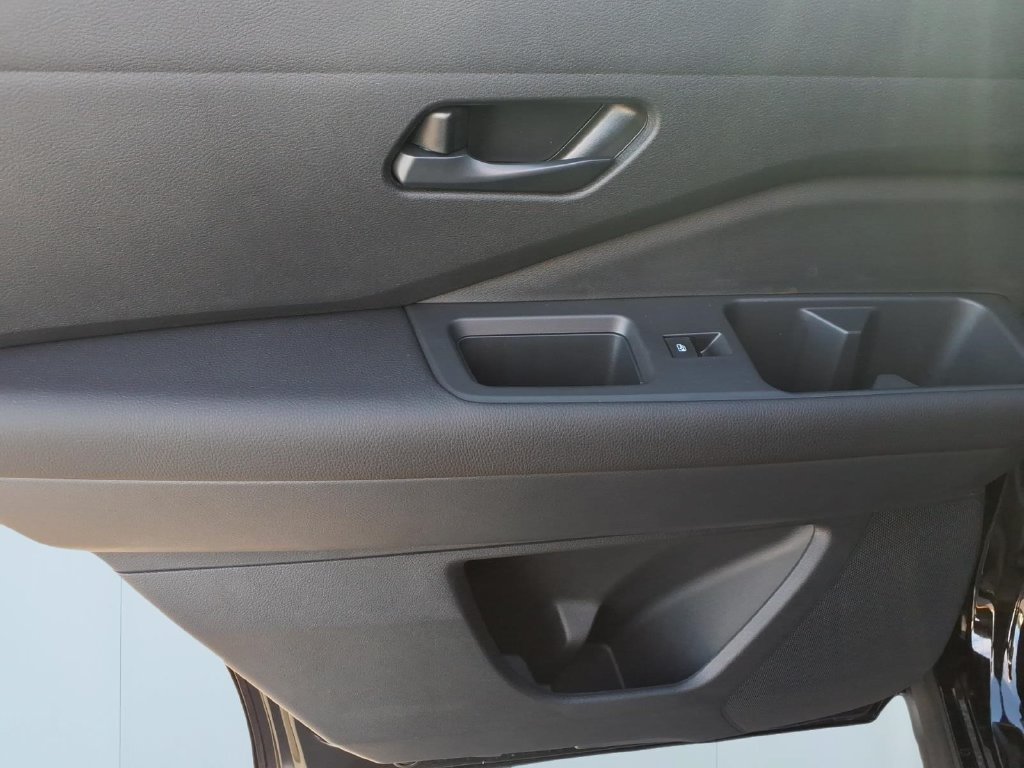 New 2026 Nissan Pathfinder SV FWD image 10