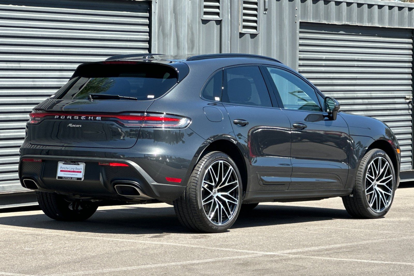 Used 2026 Porsche Macan AWD/4WD image 8