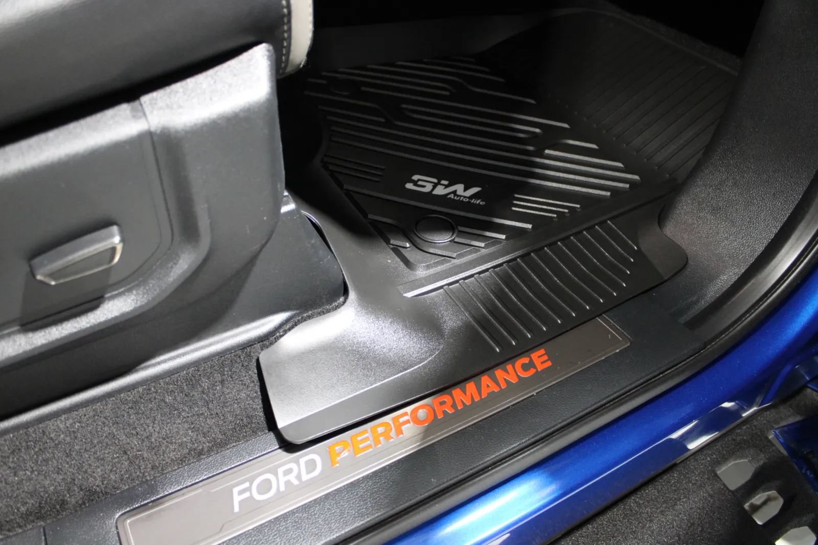 Used 2018 Ford F150 Raptor w/ Equipment Group 802A Luxury AWD/4WD image 31