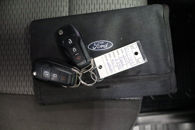 Used 2019 Ford F250 XLT w/ XLT Premium Package AWD/4WD image 58