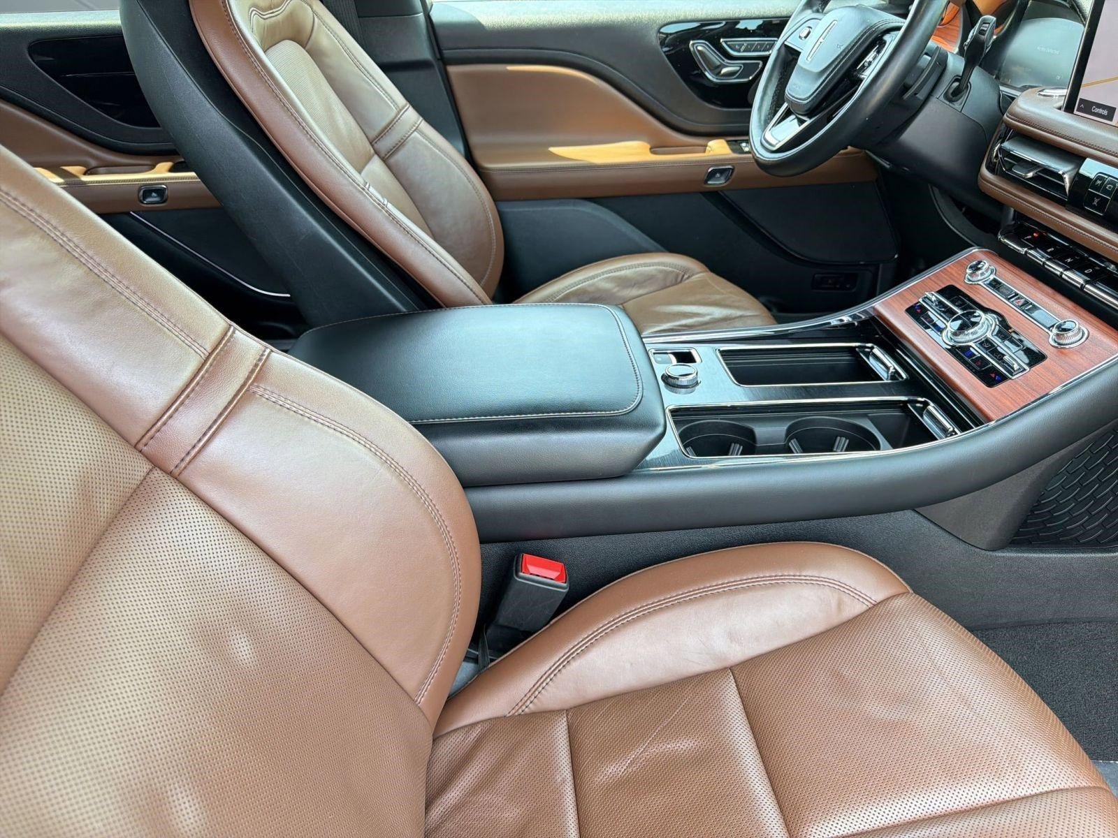 Used 2024 Lincoln Aviator Reserve w/ Equipment Group 201A AWD/4WD image 31