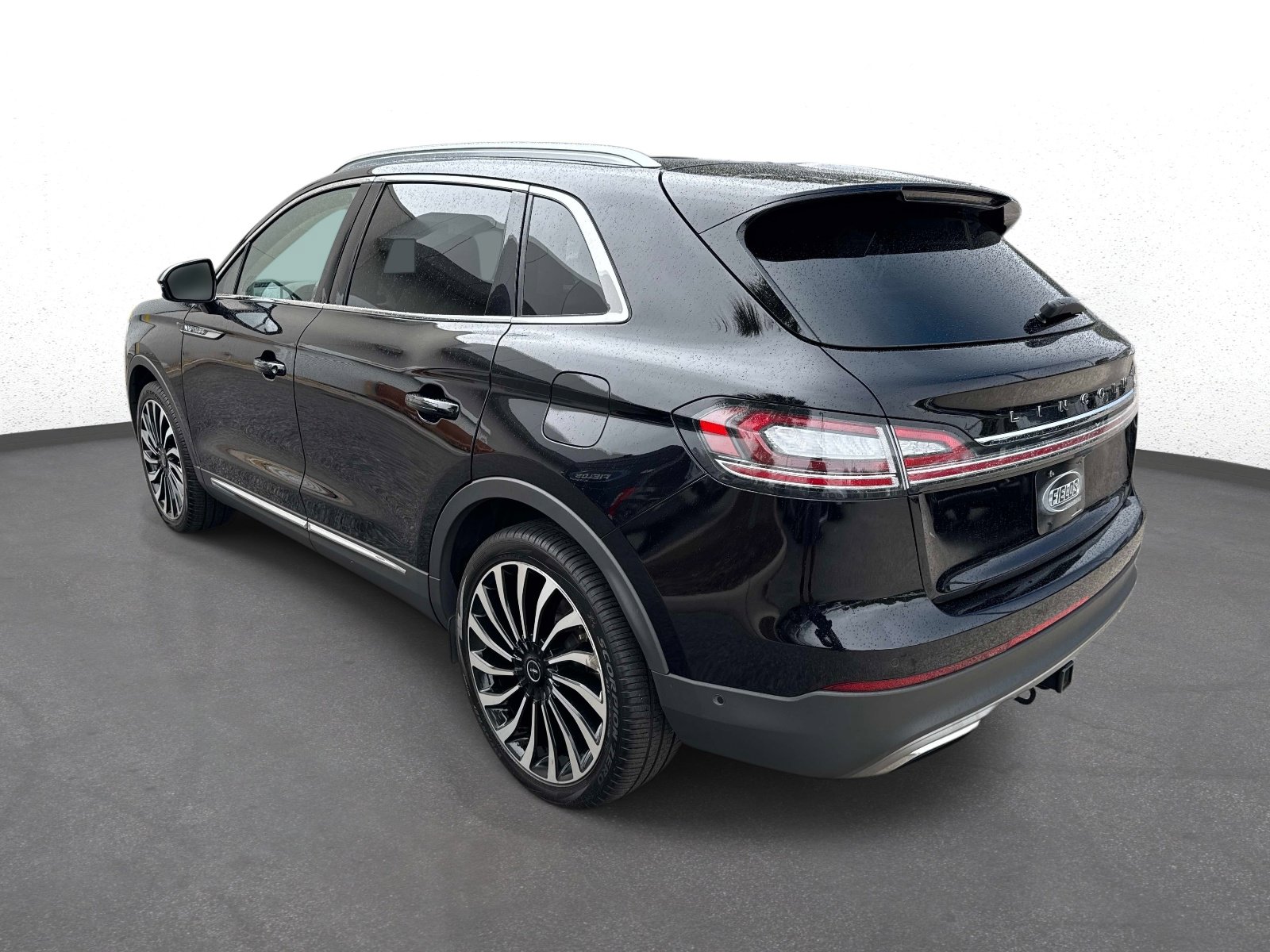 Used 2021 Lincoln Nautilus Black Label w/ Class II Trailer Tow Package image 5