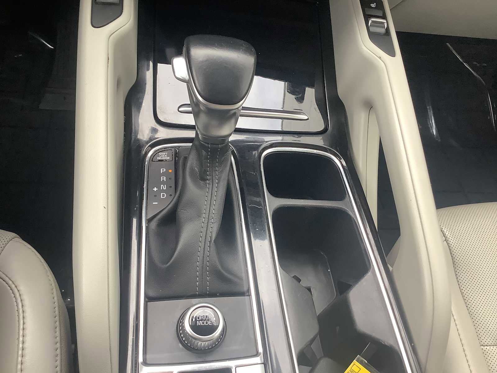 Used 2022 Kia Telluride S image 18