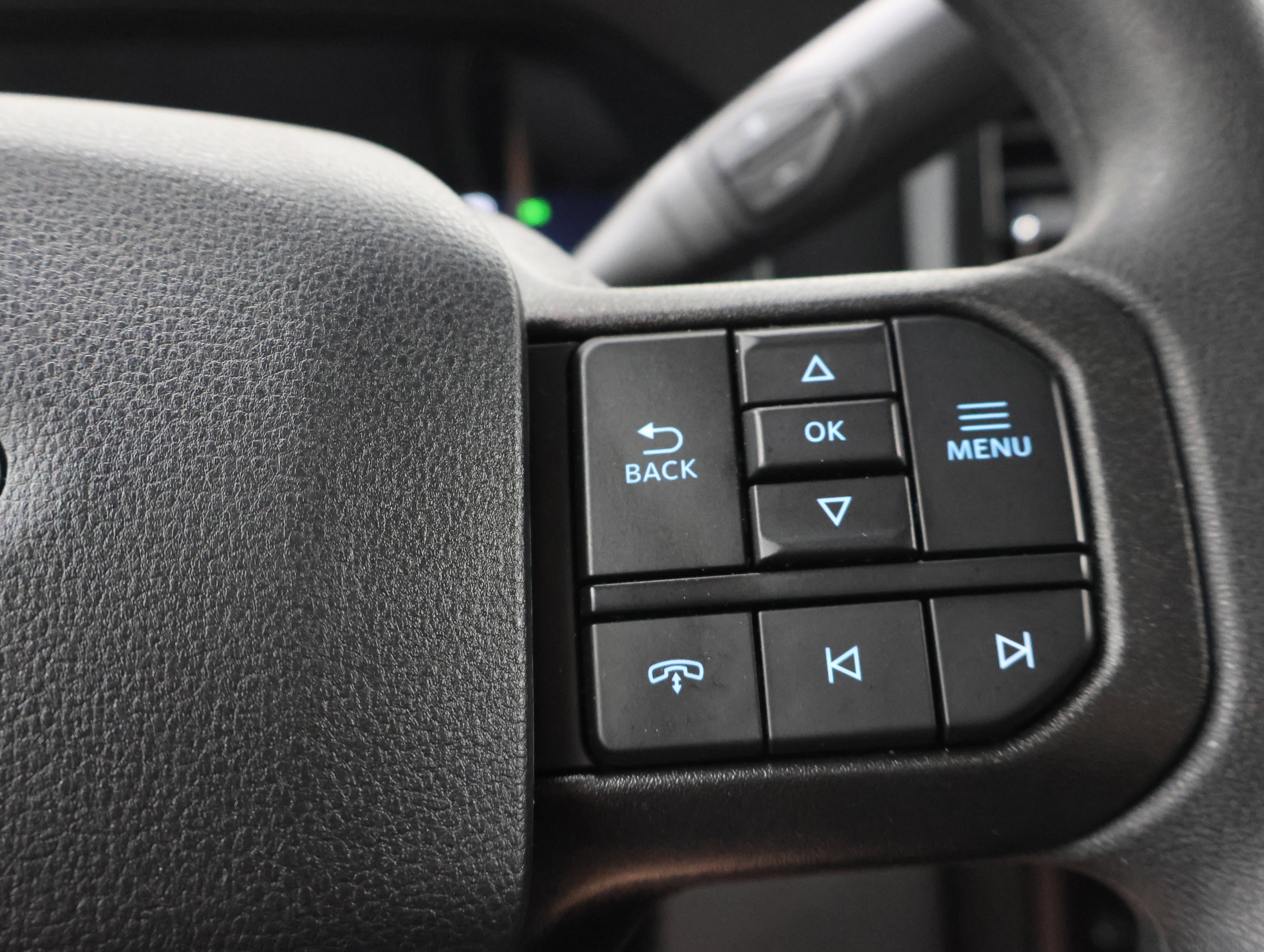 Used 2025 Ford F250 XLT w/ Black Appearance Package AWD/4WD image 14