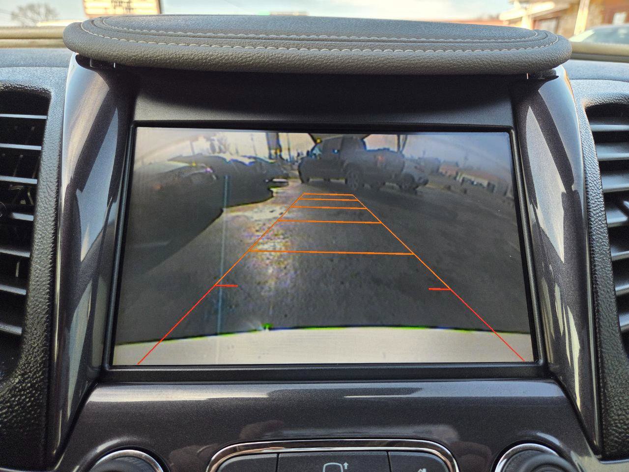 Used 2015 Chevrolet Impala LT FWD image 27