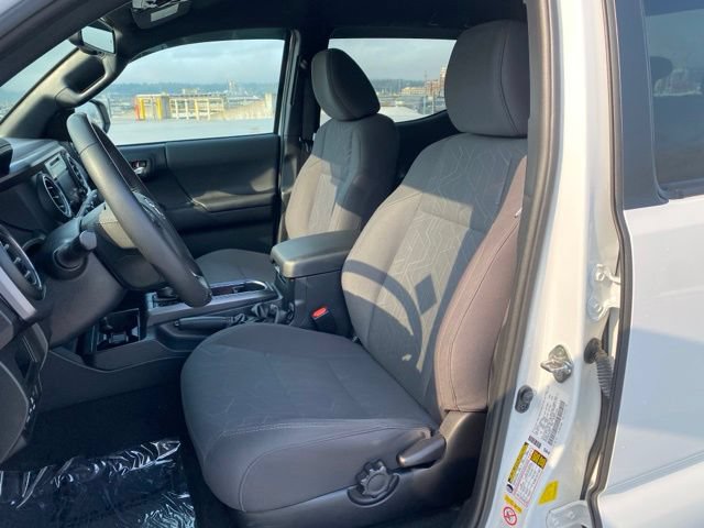 Used 2019 Toyota Tacoma TRD Off-Road w/ Technology Package AWD/4WD image 15