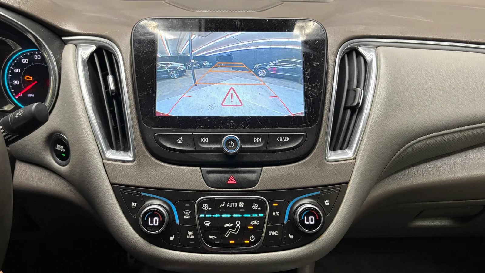 Used 2017 Chevrolet Malibu Premier w/ Premier Sun and Wheel Package FWD image 8