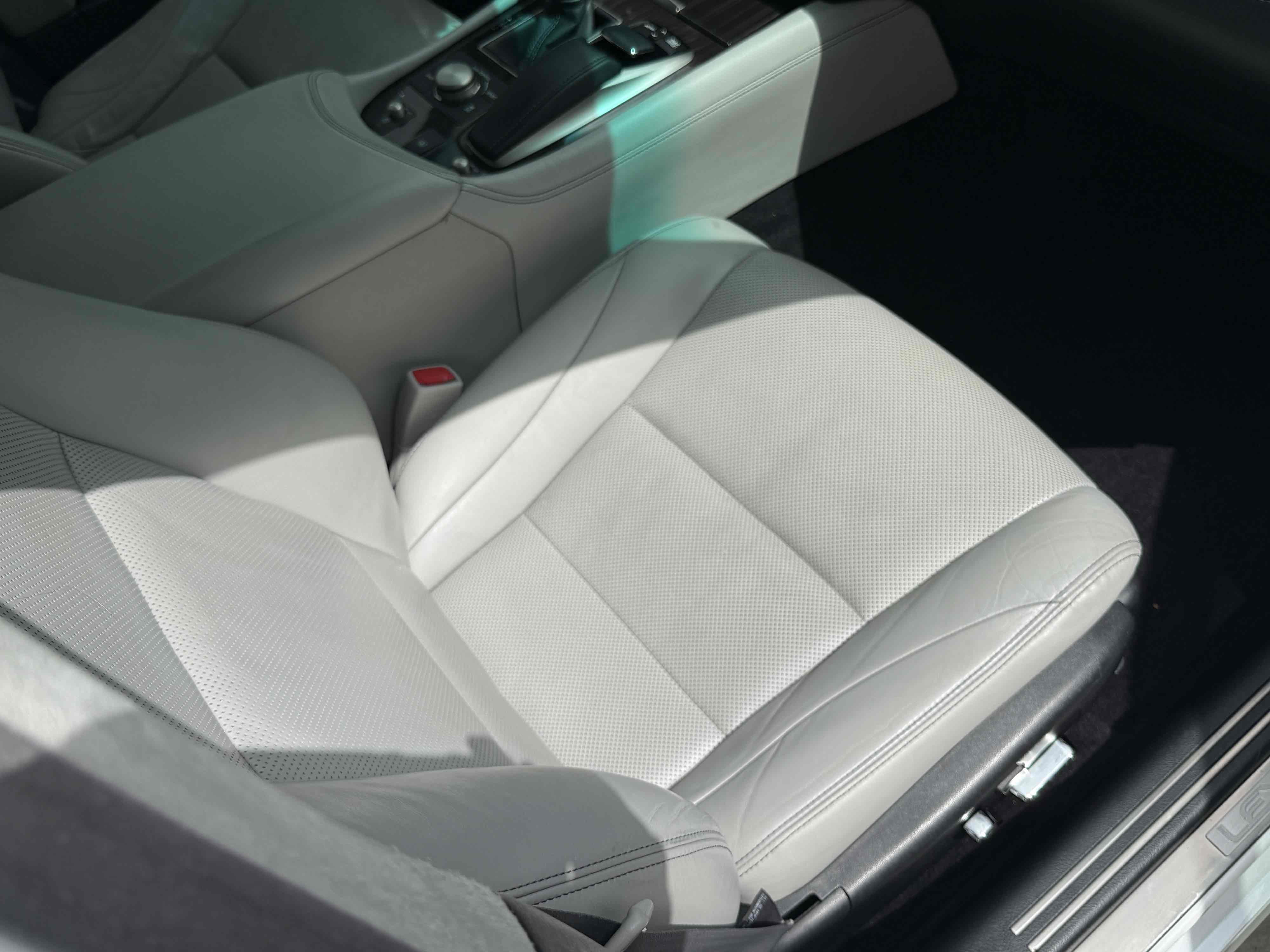 Used 2013 Lexus LS 460 L w/ All-Weather Pkg image 59