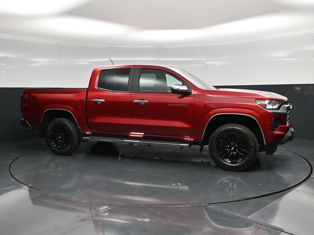 Used 2024 Chevrolet Colorado LT w/ LT Convenience Package II RWD image 3
