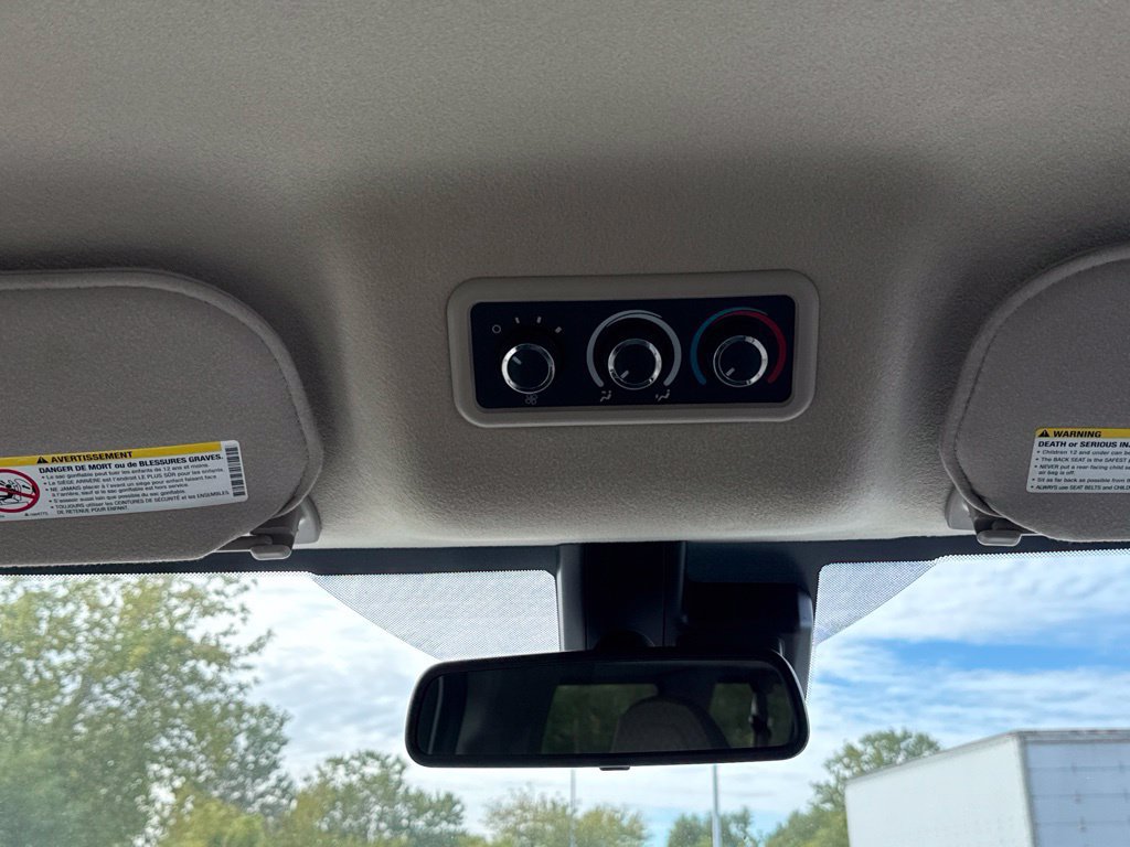 Used 2025 Chevrolet Express 3500 LT w/ LT Preferred Equipment Group RWD image 27