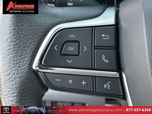 Used 2021 Toyota Sienna XLE AWD/4WD image 25