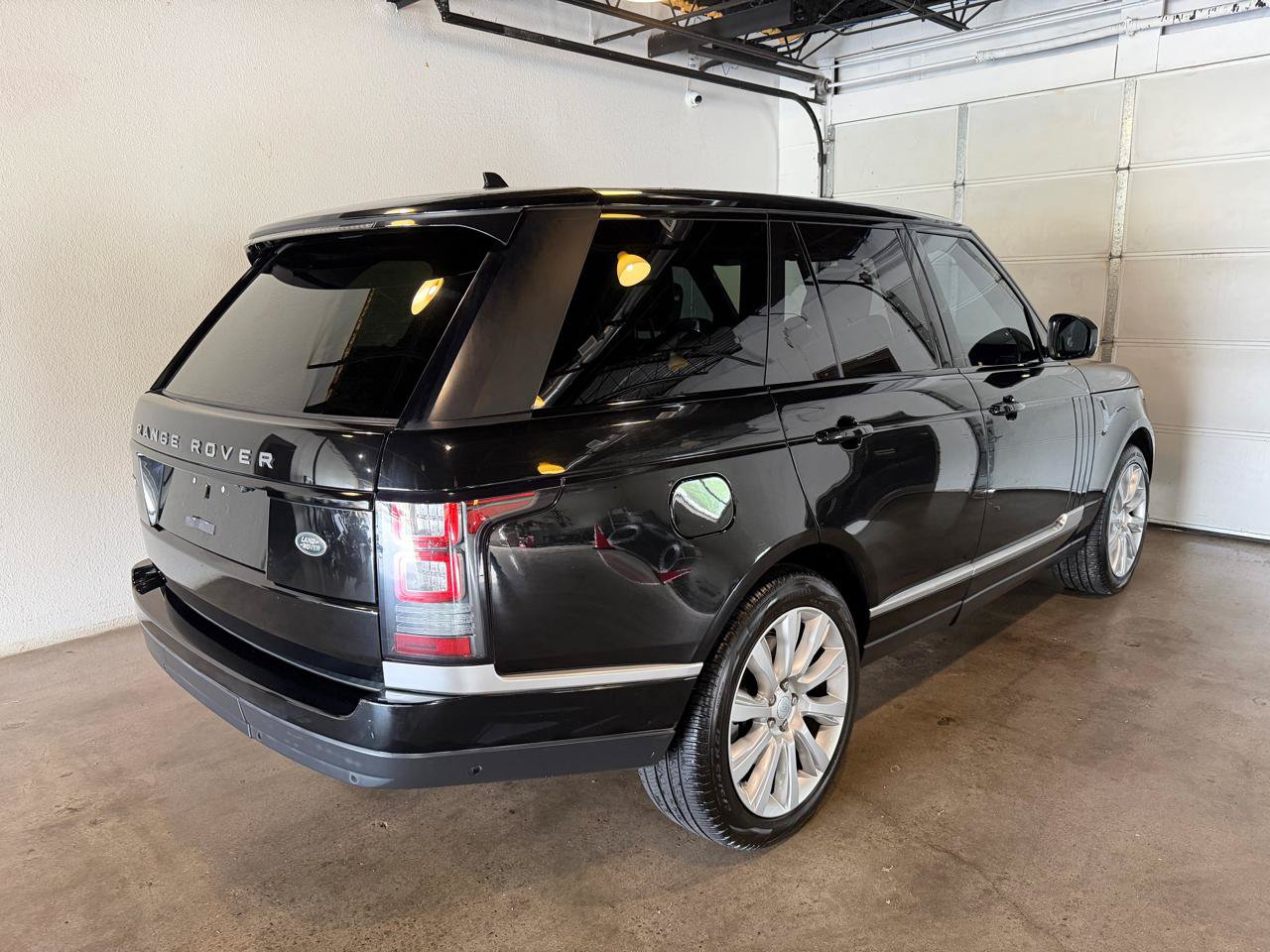 Used 2016 Land Rover Range Rover Supercharged AWD/4WD image 6