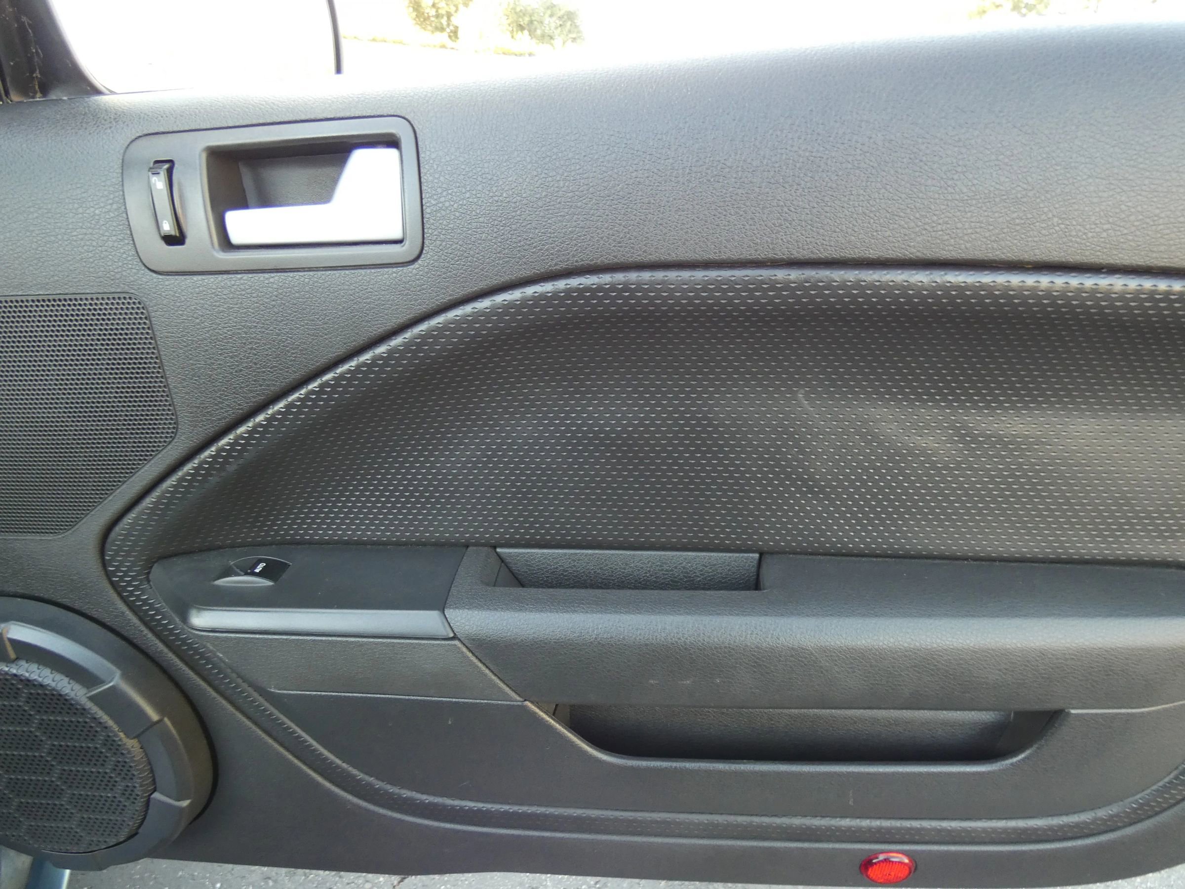 Used 2007 Ford Mustang GT Premium image 30