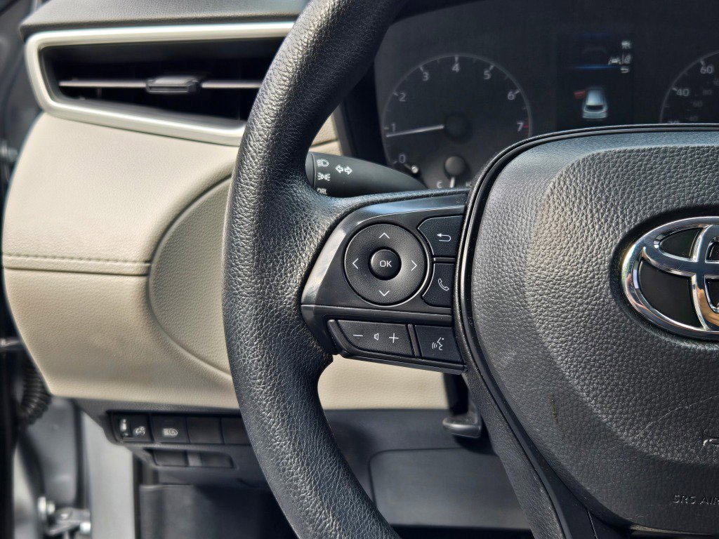 Used 2024 Toyota Corolla Cross L image 28