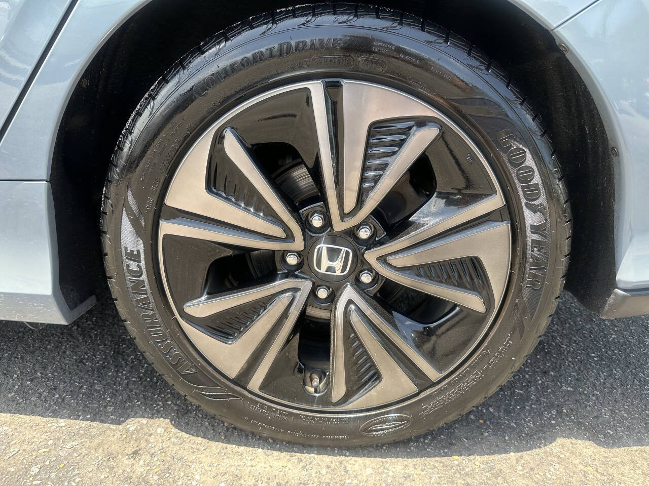 Used 2018 Honda Civic EX image 17