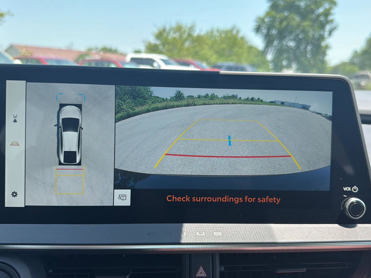 New 2025 Toyota Prius Plug-In Hybrid image 21