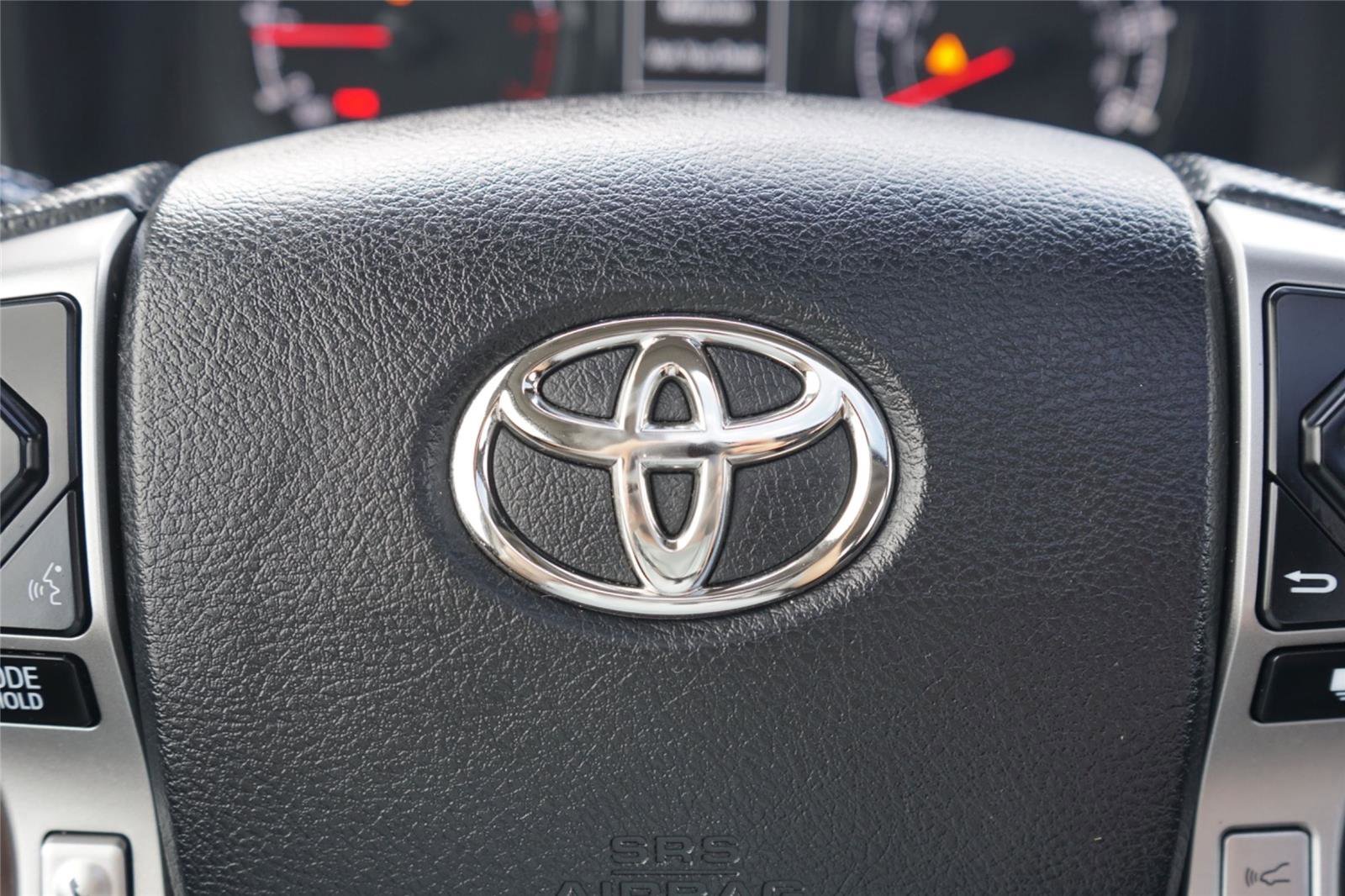 Used 2023 Toyota 4Runner SR5 Premium w/ Moonroof Package RWD image 15