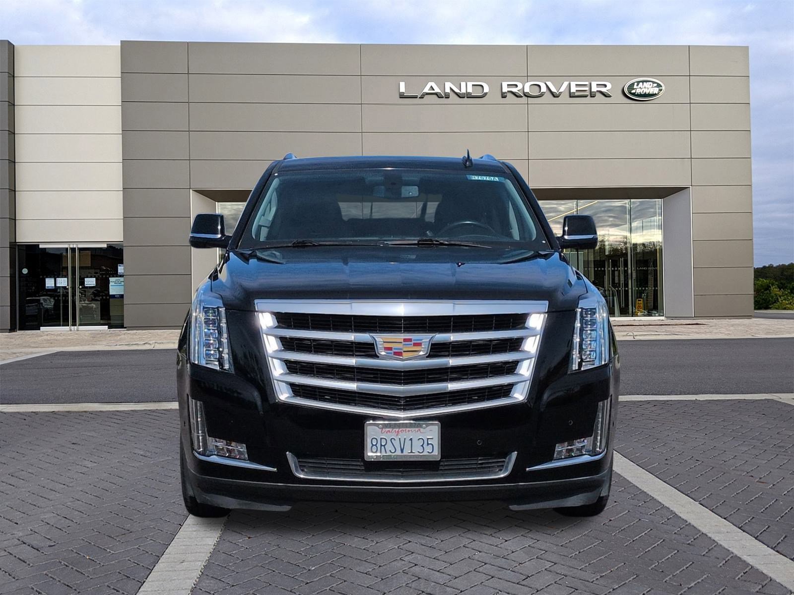 Used 2020 Cadillac Escalade ESV 2WD image 2