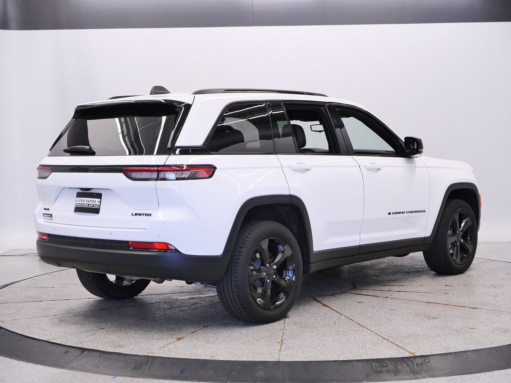 Certified 2024 Jeep Grand Cherokee Limited w/ Black Appearance Package AWD/4WD image 6