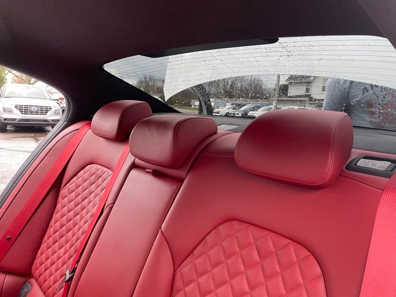 Used 2023 Genesis G70 3.3T w/ Sport Prestige Package image 8