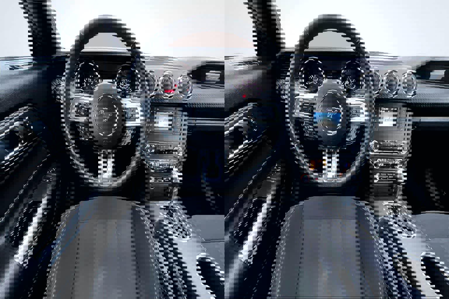 Used 2022 Ford Mustang Coupe image 14